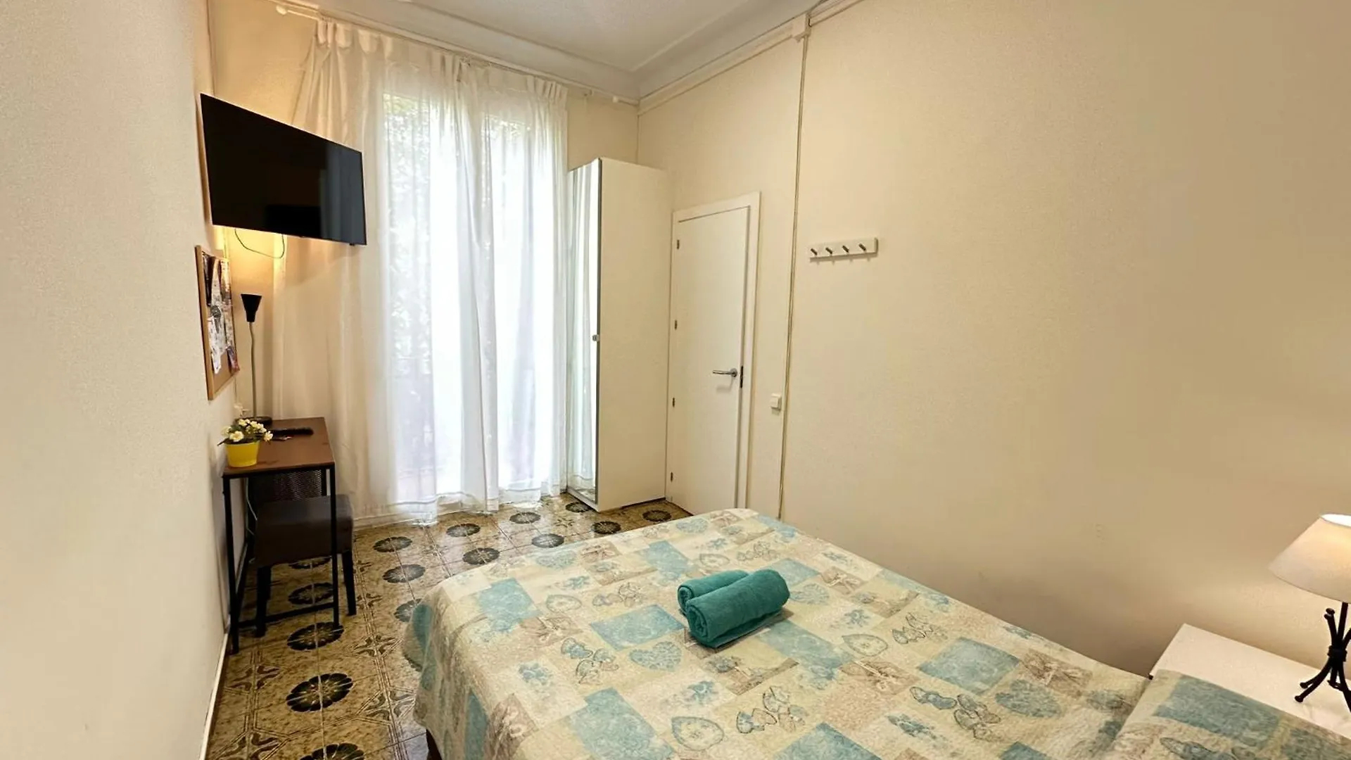 B&B Rooms Diputacion 바르셀로나