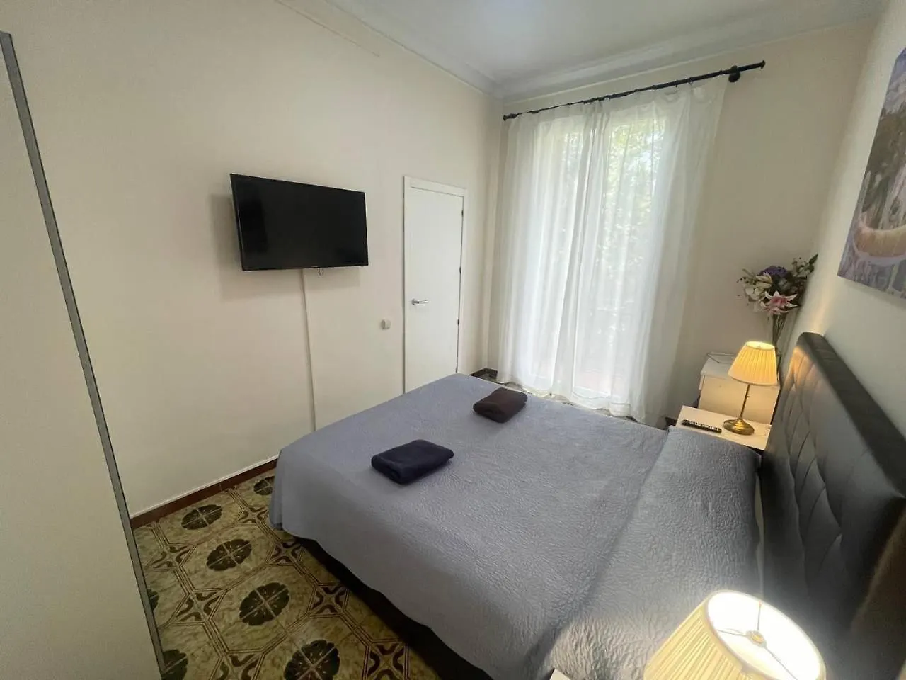 ベッド・アンド・ブレックファスト Rooms Diputacion バルセロナ スペイン